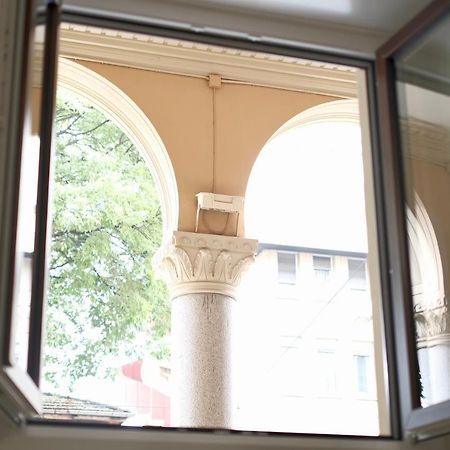Appartamento Moderno ❴ 300 Mt. Da Porta Nuova ❵ 都灵 外观 照片