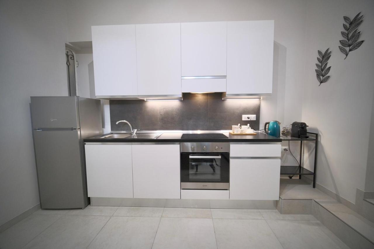 Appartamento Moderno ❴ 300 Mt. Da Porta Nuova ❵ 都灵 外观 照片